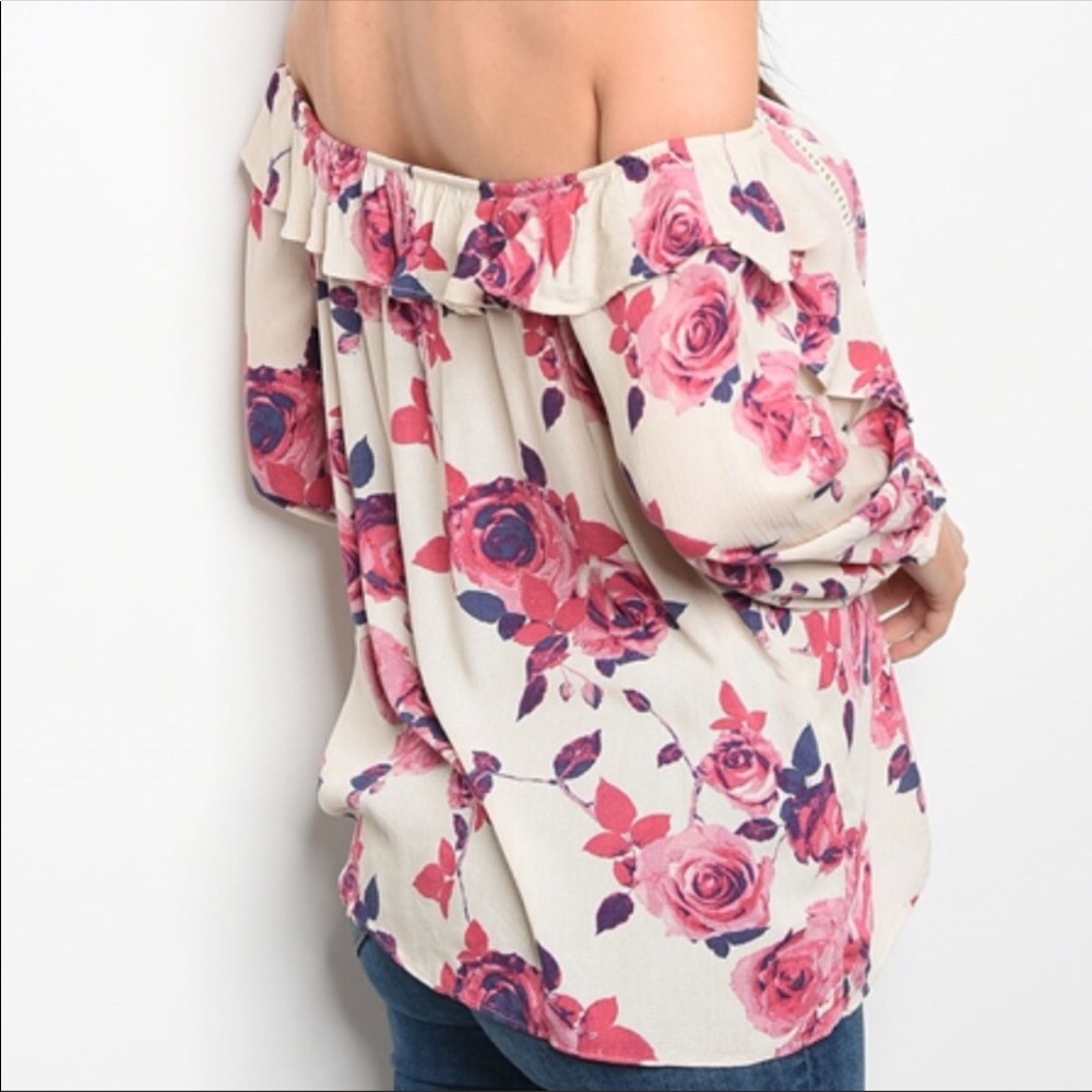 🌸OFF THE SHOULDER TOP WITH RUFFLE DETAIL🌸 - Picture 3 of 7